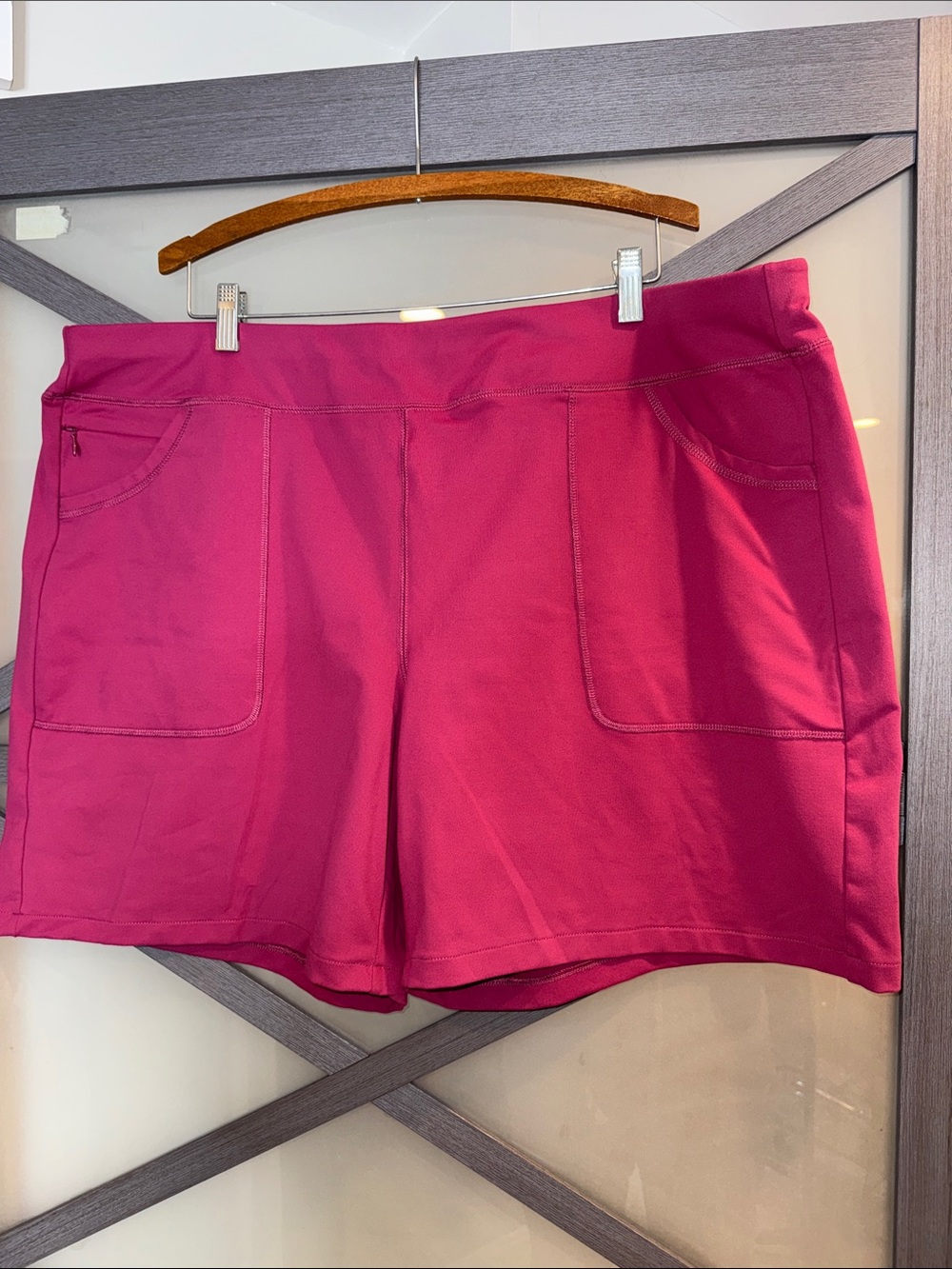 Lands' End Women's Fuchsia Athletic Shorts 2X
